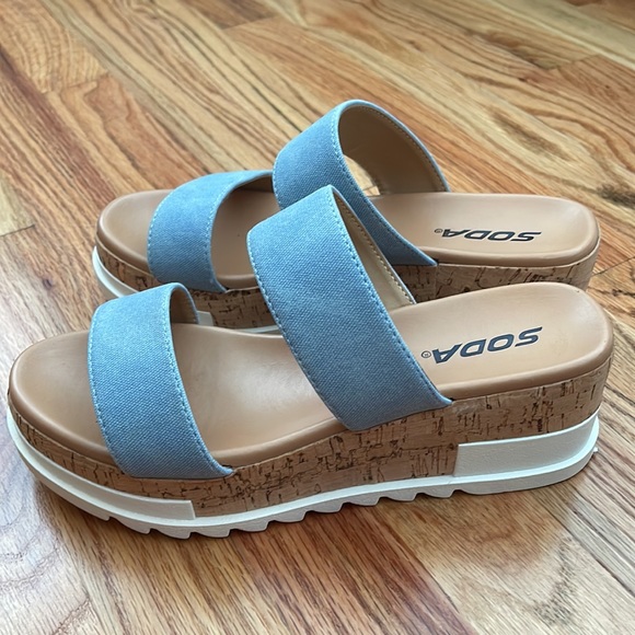 Sandals - Picture 2 of 2